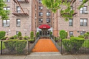 9040 Fort Hamilton Parkway 2I, Brooklyn, New York, 11209 image 17