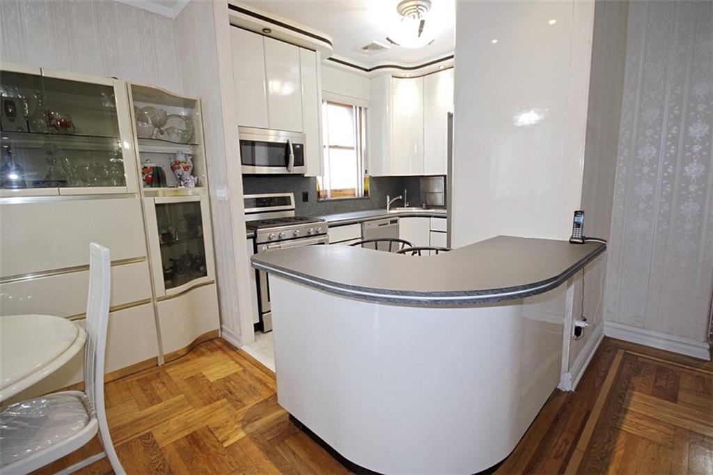 119 Langham Street, Brooklyn, New York, 11235 image 28