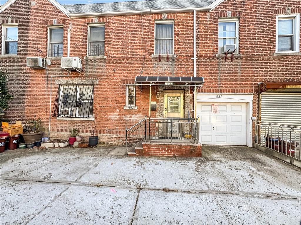 1922 East 16th Street, Brooklyn, New York, 11229