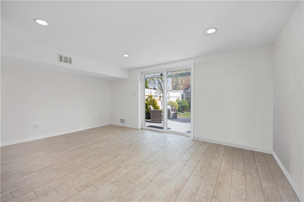 7318 Avenue T, Brooklyn, New York, 11234 image 22