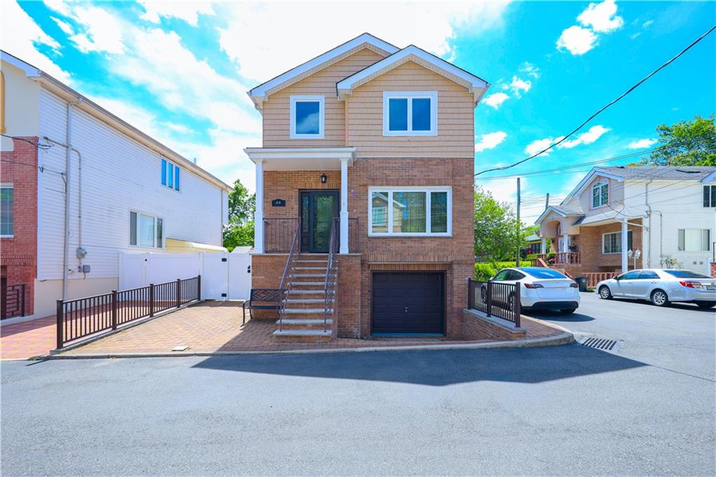 44 Comfort Court, Staten Island, New York, 10312