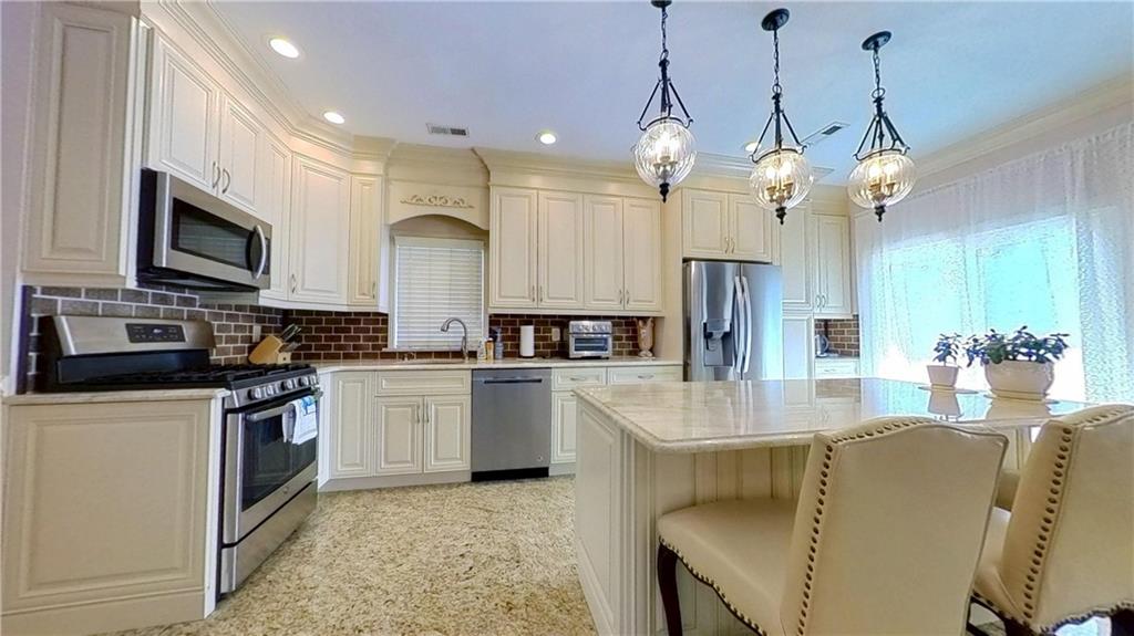 44 Comfort Court, Staten  Island, New York, 10312 image 12
