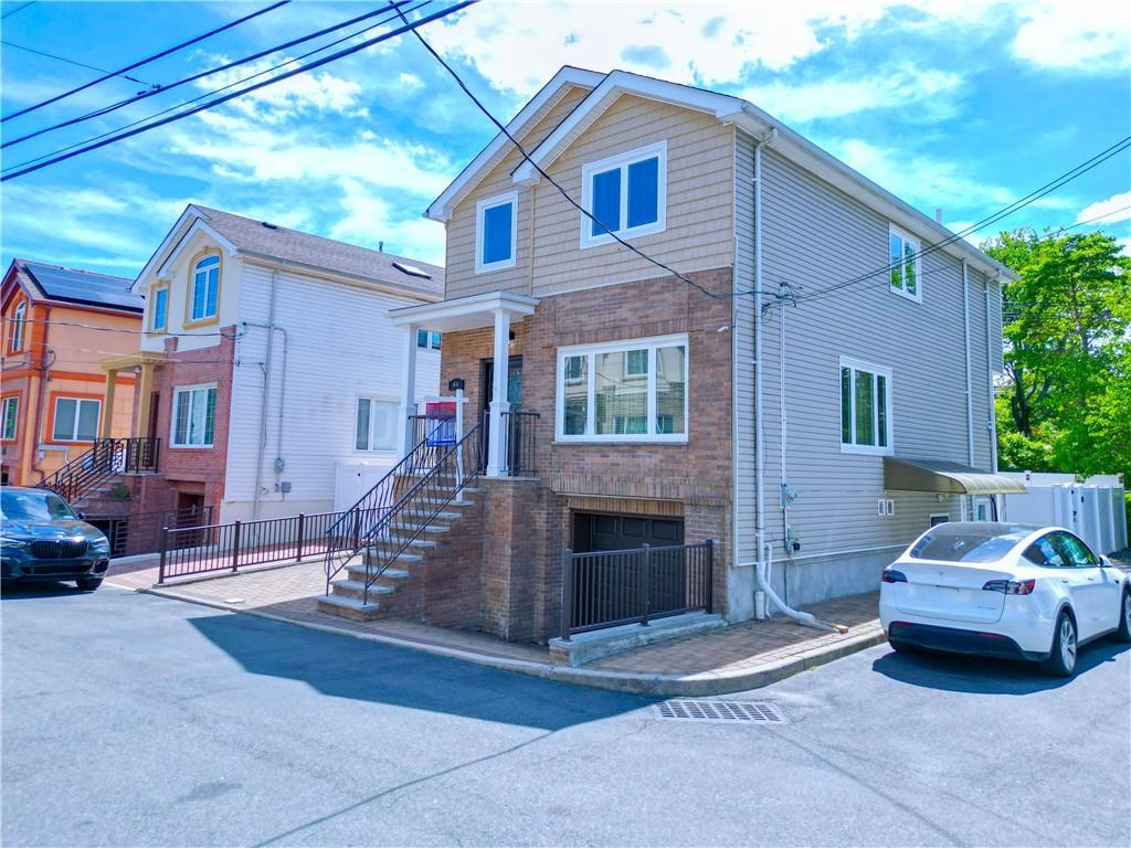 44 Comfort Court, Staten  Island, New York, 10312