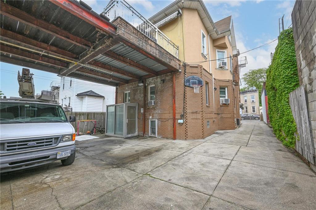 272 77th Street, Brooklyn, New York, 11209 image 31