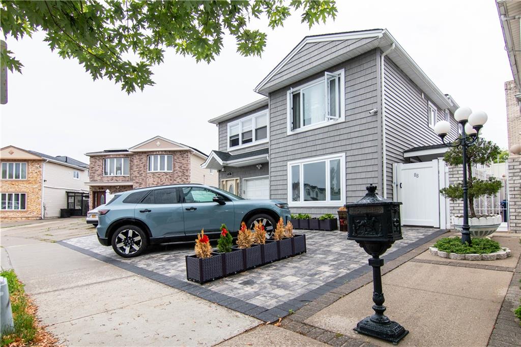 88 Radford Street, Staten  Island, New York, 10314