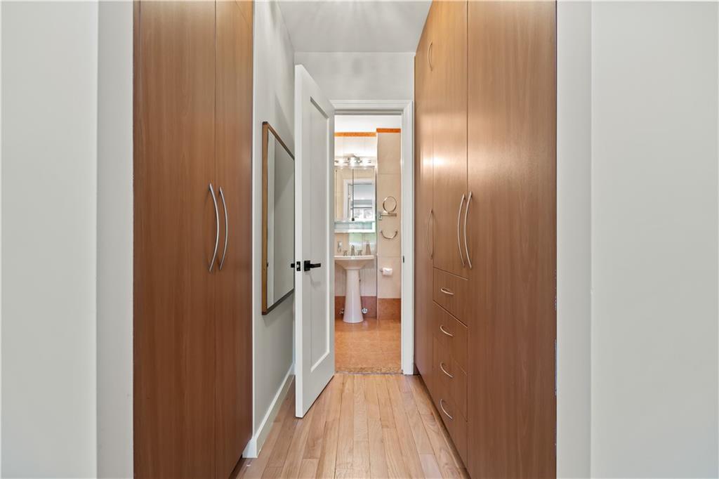 150 Oceana Drive 4B, Brooklyn, New York, 11235 image 17