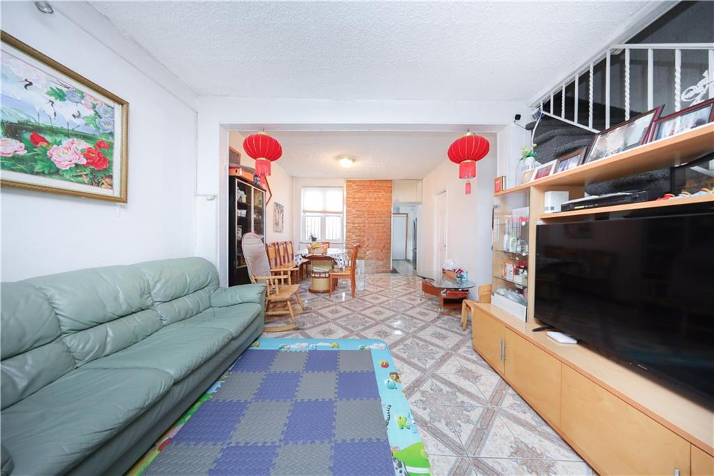 2144 West 6th Street, Brooklyn, New York, 11223