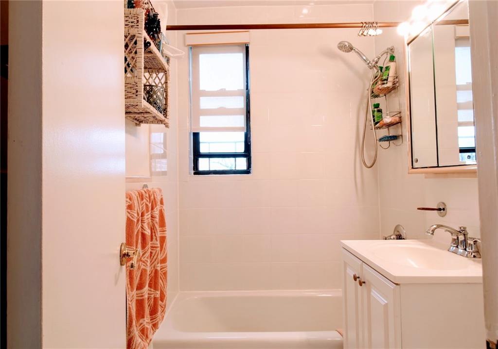 61 Oliver Street 5B, Brooklyn, New York, 11209 image 7