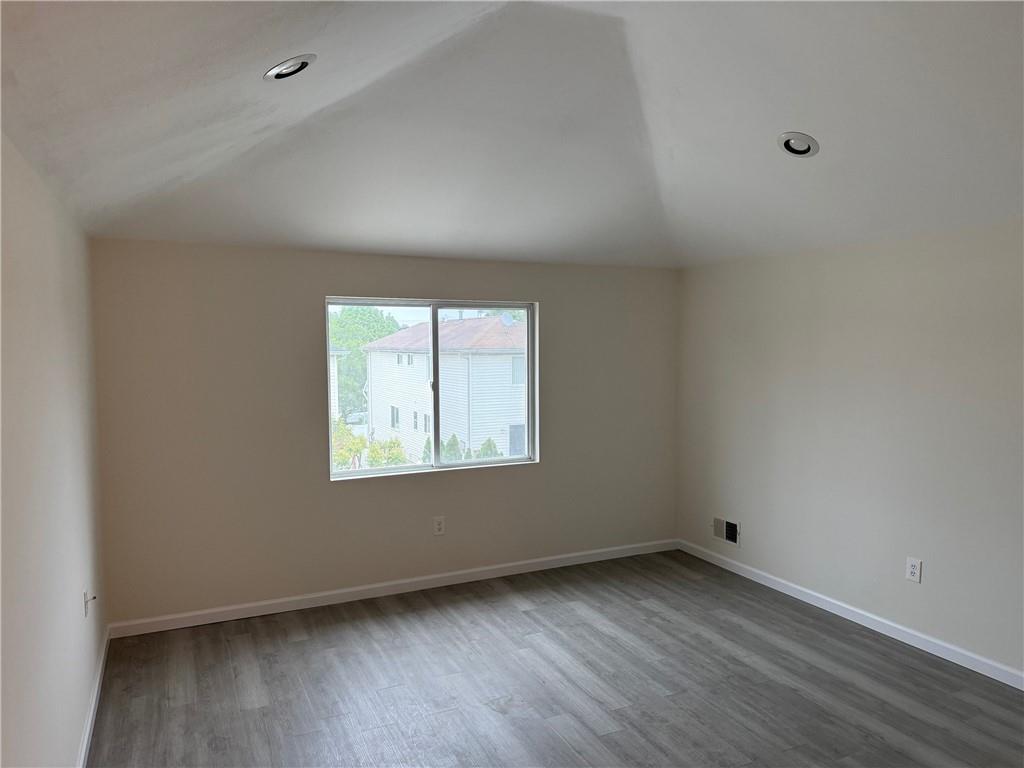 7 Georgetown Lane, Brooklyn, New York, 11234 image 12