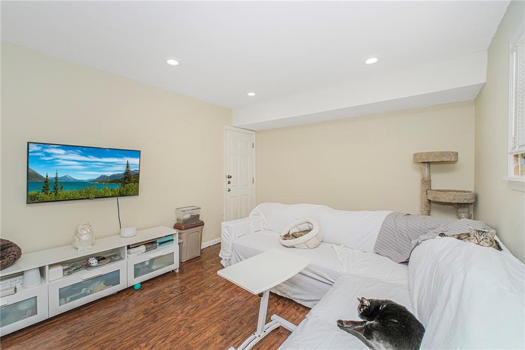4 Lisa Lane, Staten  Island, New York, 10312 image 33