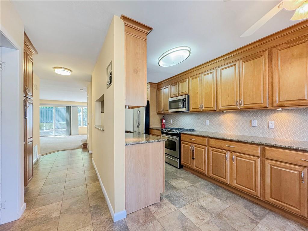 203 Dover Green, Staten  Island, New York, 10312 image 8