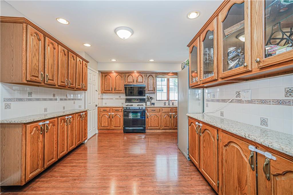 39 Morton Street, Staten  Island, New York, 10306 image 16