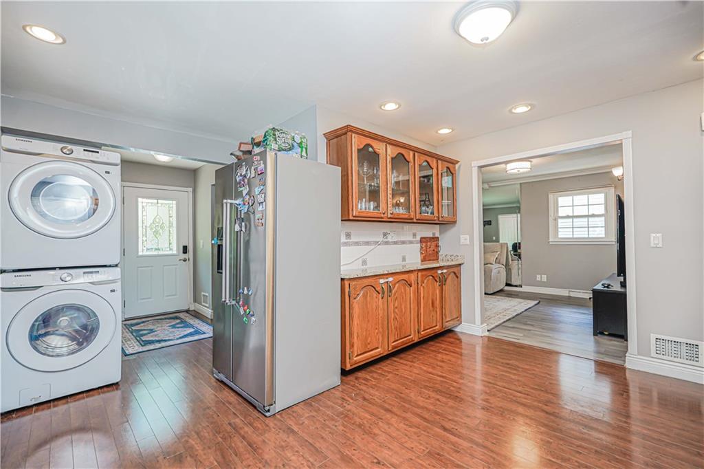 39 Morton Street, Staten  Island, New York, 10306 image 17