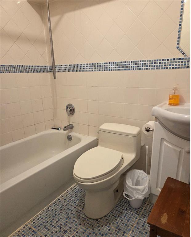 1711 East 36th Street, Brooklyn, New York, 11234 image 19