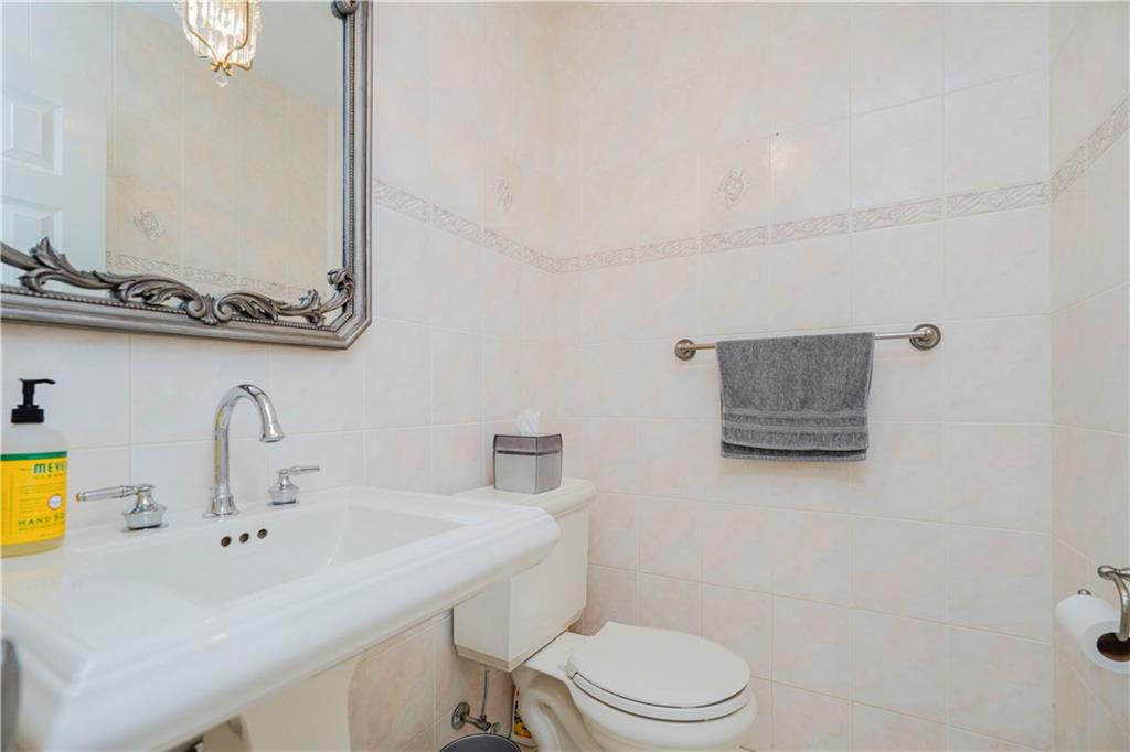 237 Swinnerton Street, Staten  Island, New York, 10307 image 37
