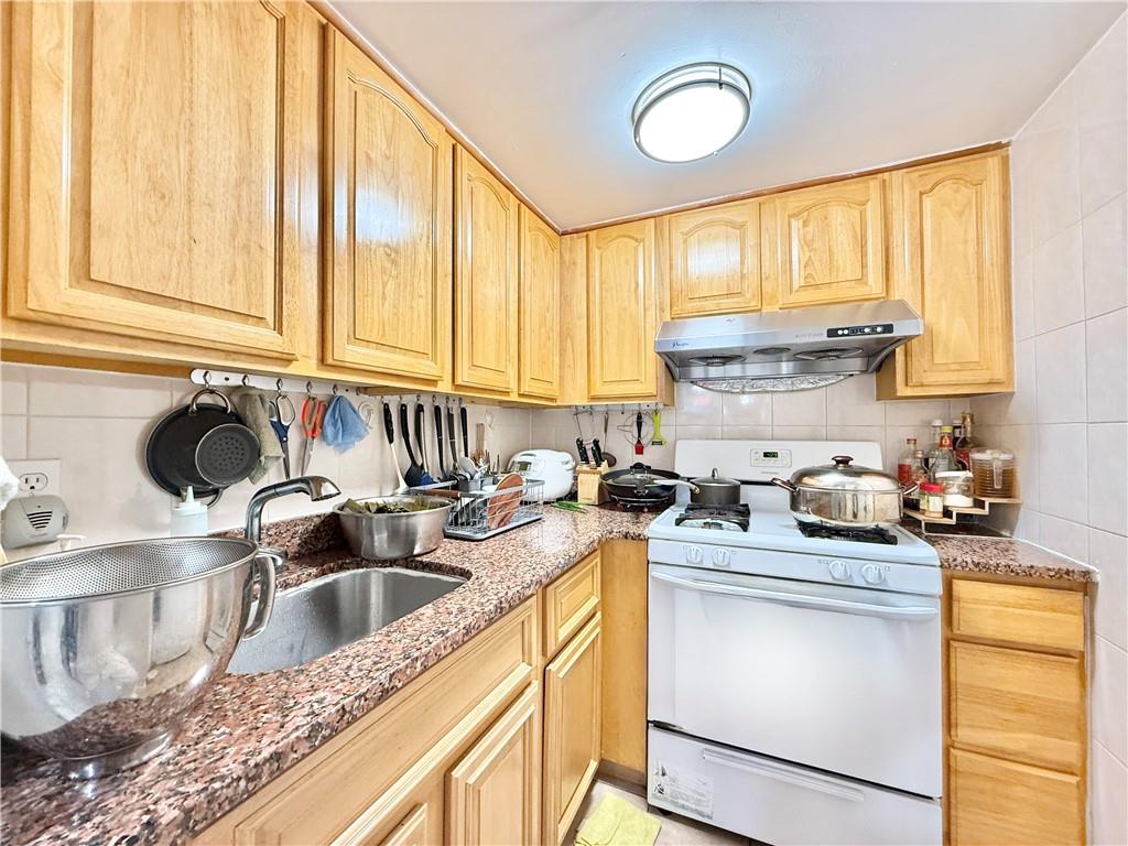 1871 West 8th Street, Brooklyn, New York, 11223 image 9