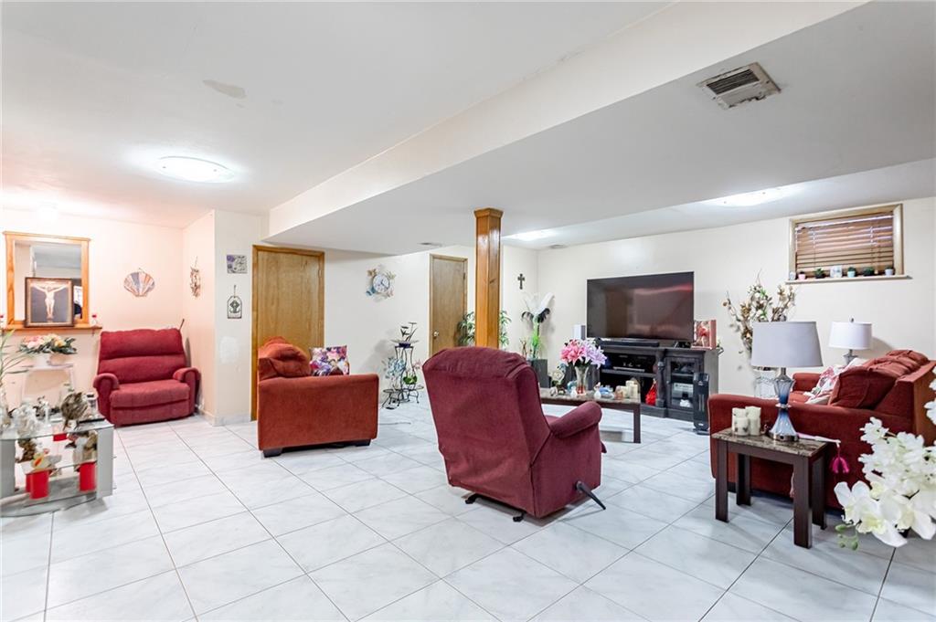 27 Bascom Place, Staten  Island, New York, 10314 image 12