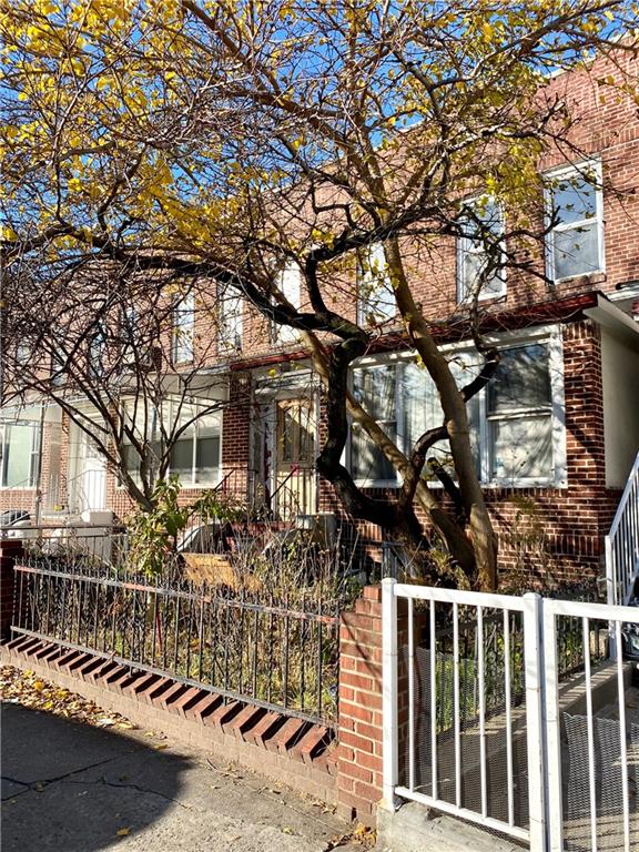 221 Avenue M, Brooklyn, New York, 11230