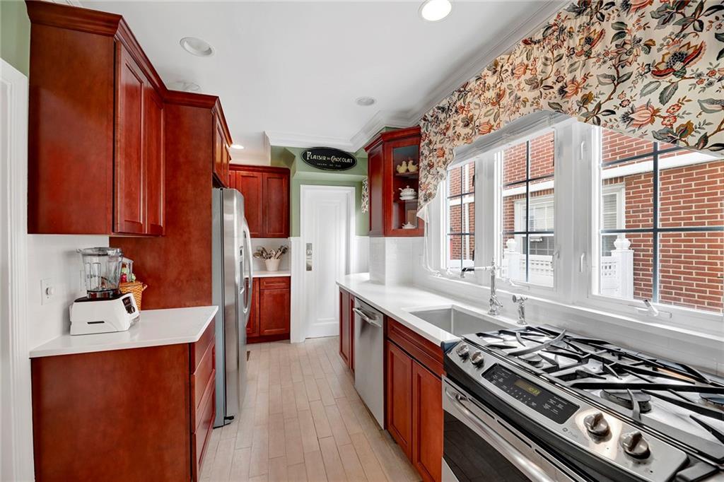 38 87th Street, Brooklyn, New York, 11209 image 14