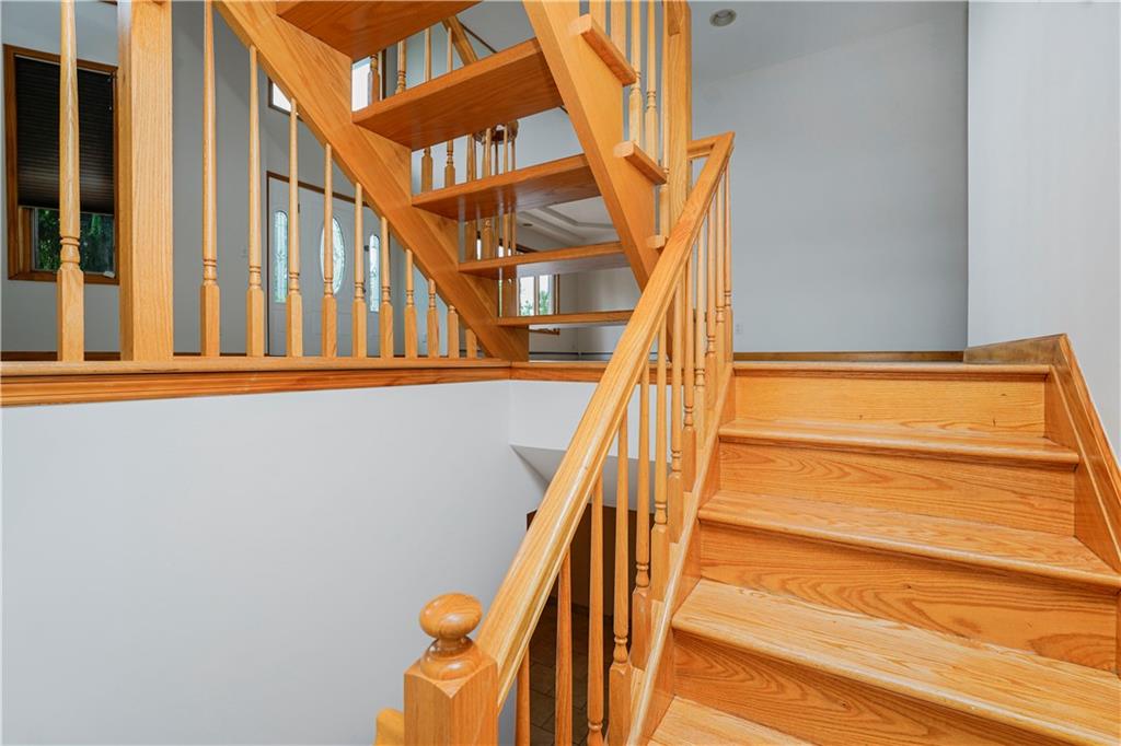 30 Carlton Court, Staten  Island, New York, 10312 image 12