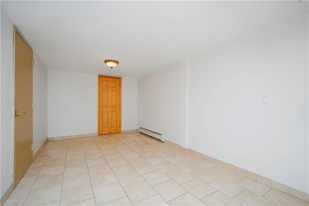 30 Carlton Court, Staten  Island, New York, 10312 image 16