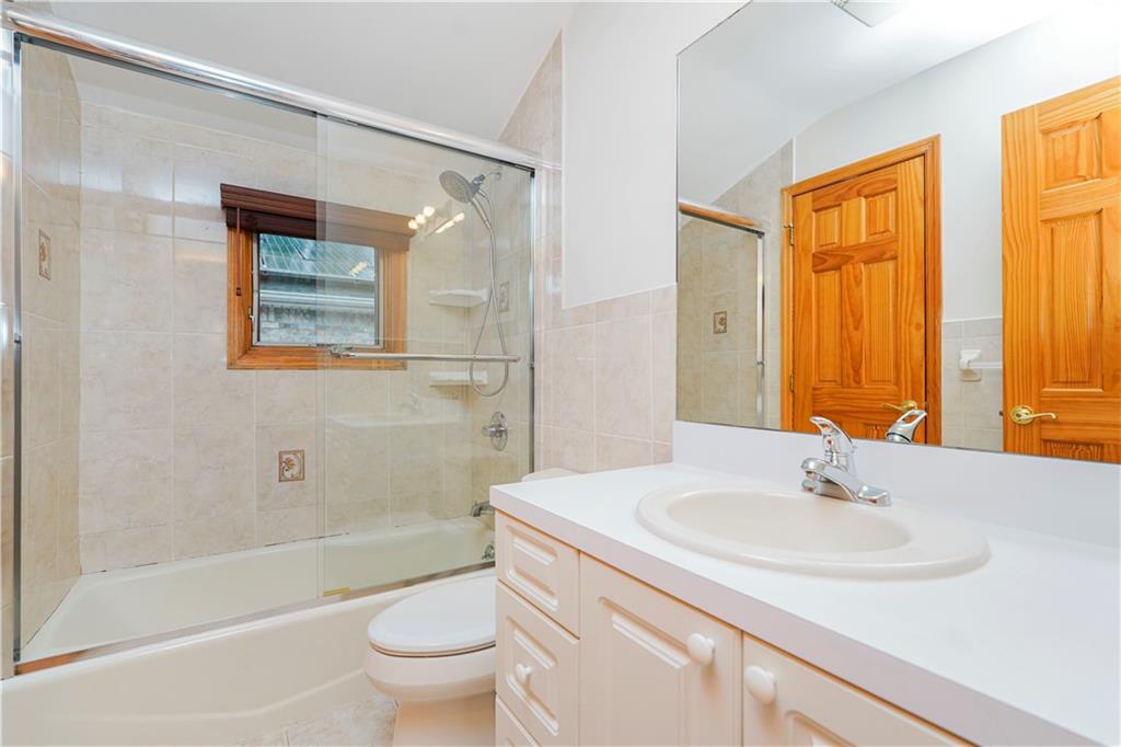 30 Carlton Court, Staten  Island, New York, 10312 image 28