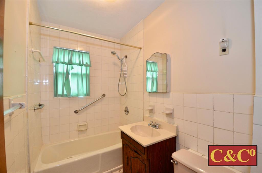 1927 East 34th Street, Brooklyn, New York, 11234 image 16