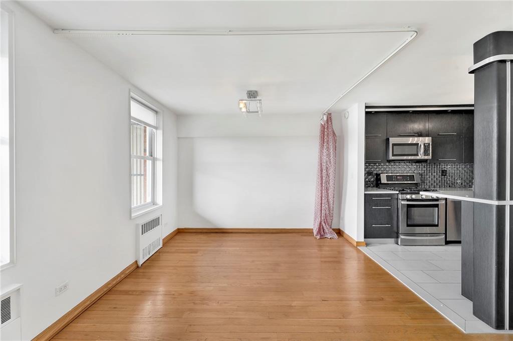 1625 Emmons Avenue 2E, Brooklyn, New York, 11235 image 19