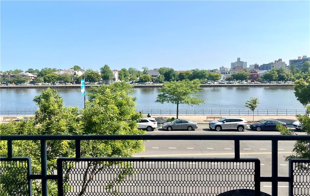 1625 Emmons Avenue 2E, Brooklyn, New York, 11235 image 27