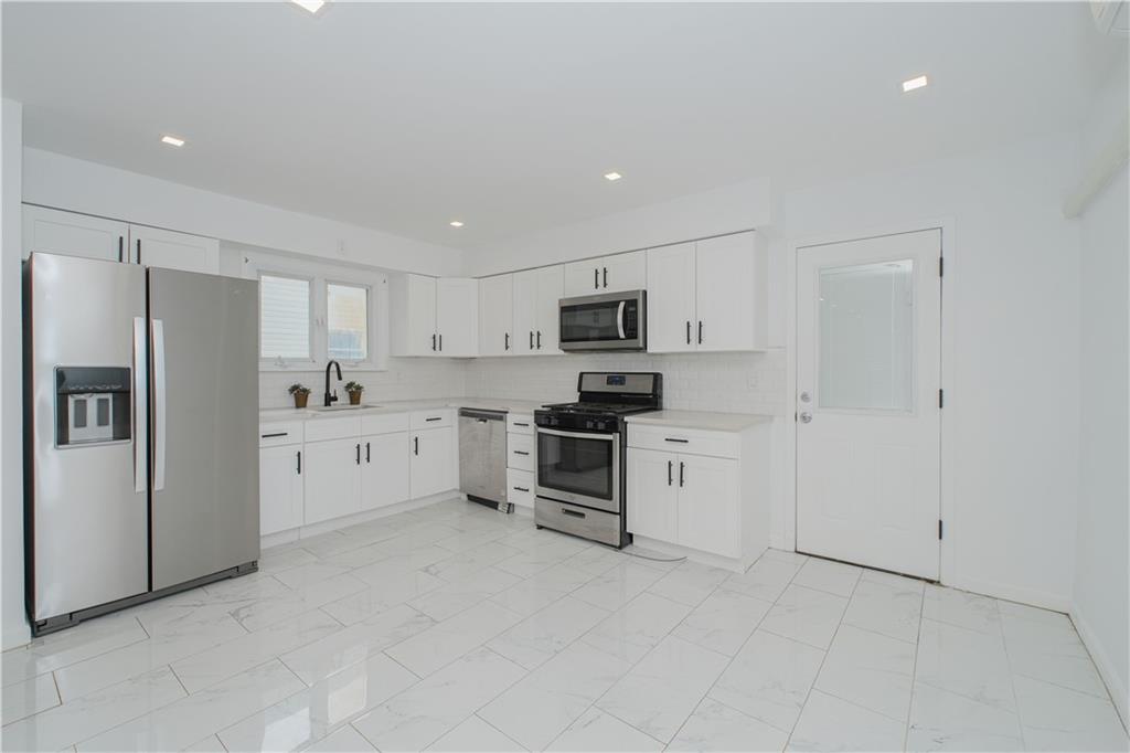 3553 Hylan Boulevard, Staten  Island, New York, 10308 image 13