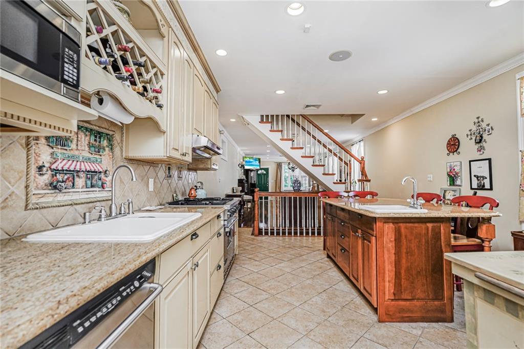 126 87th Street, Brooklyn, New York, 11209 image 12