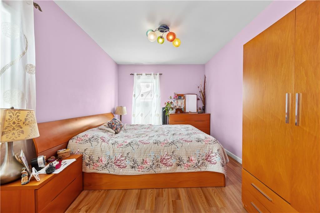 8 Lester Court, Brooklyn, New York, 11229 image 12