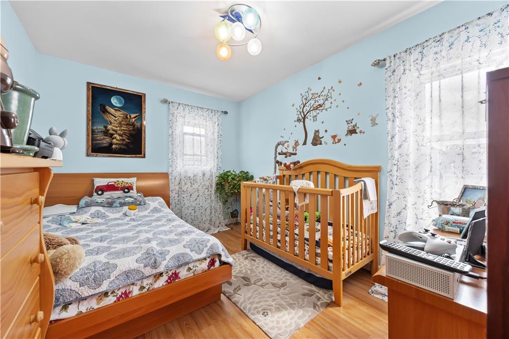 8 Lester Court, Brooklyn, New York, 11229 image 13