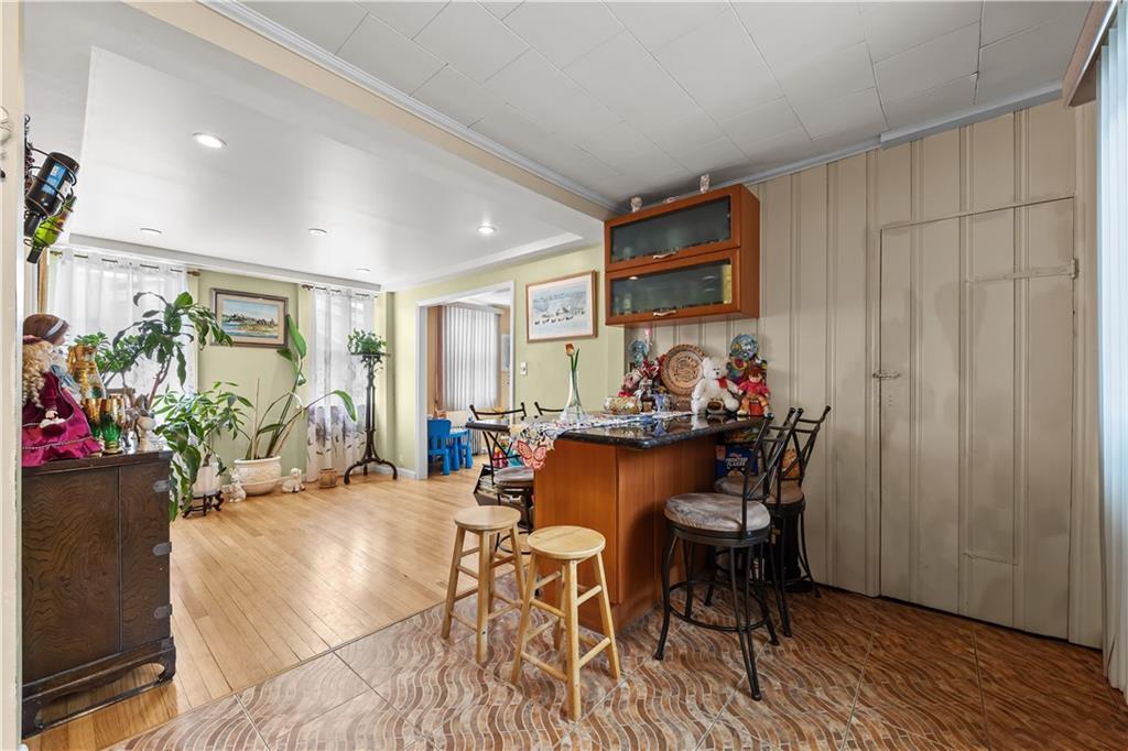 8 Lester Court, Brooklyn, New York, 11229 image 9