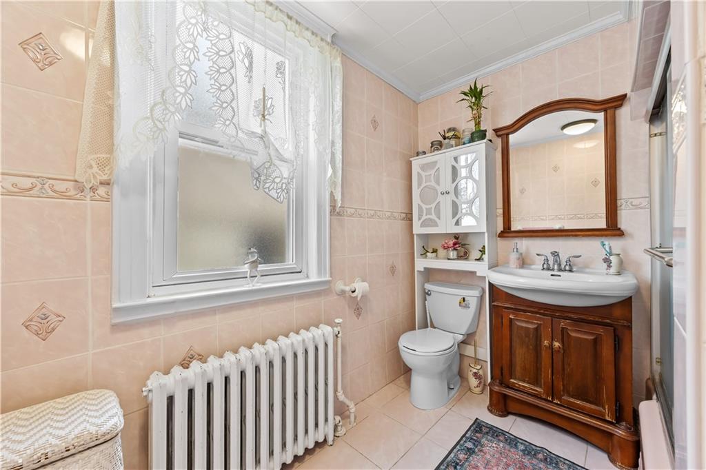 8 Lester Court, Brooklyn, New York, 11229 image 10