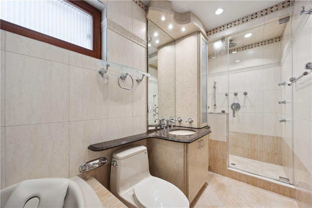162 Norfolk Street, Brooklyn, New York, 11235 image 24