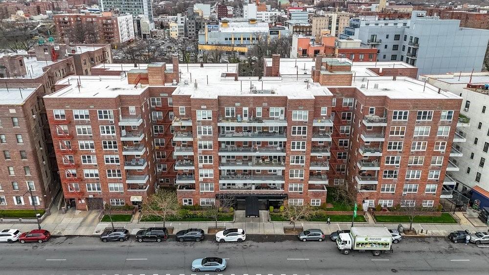 1625 Emmons Avenue 4D Image 2