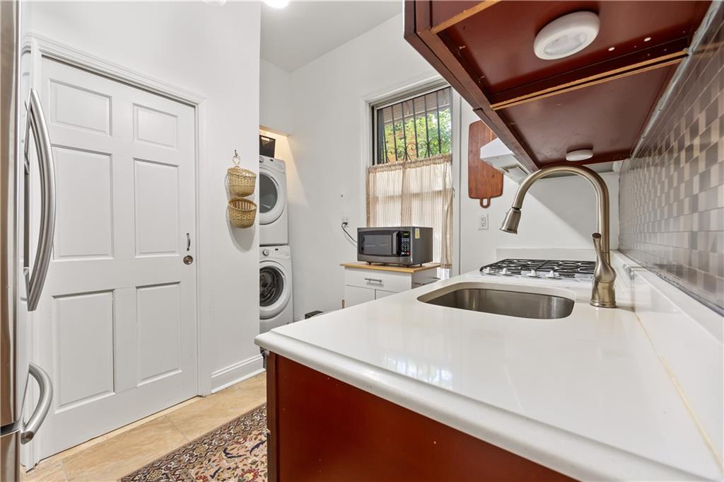 385 6th Ave, Brooklyn, New York, 11215 image 12