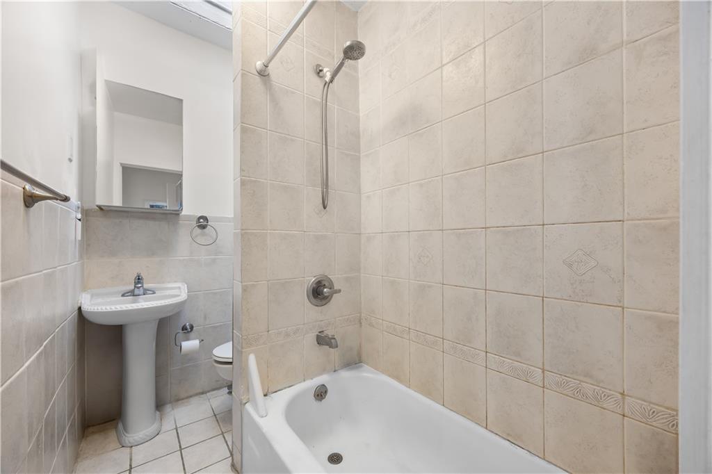385 6th Ave, Brooklyn, New York, 11215 image 23