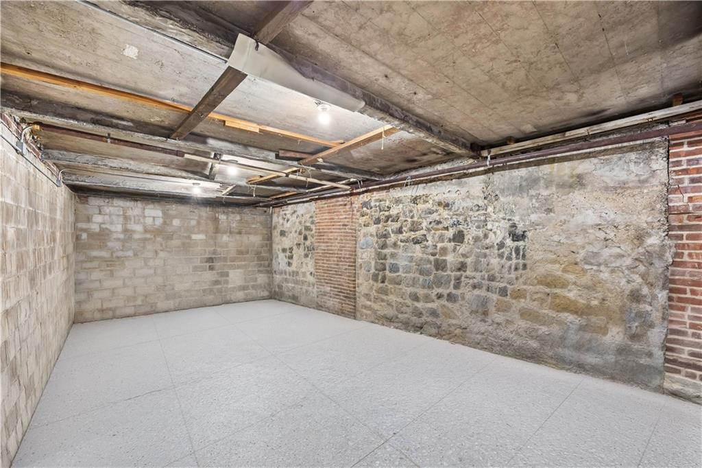 385 6th Ave, Brooklyn, New York, 11215 image 26