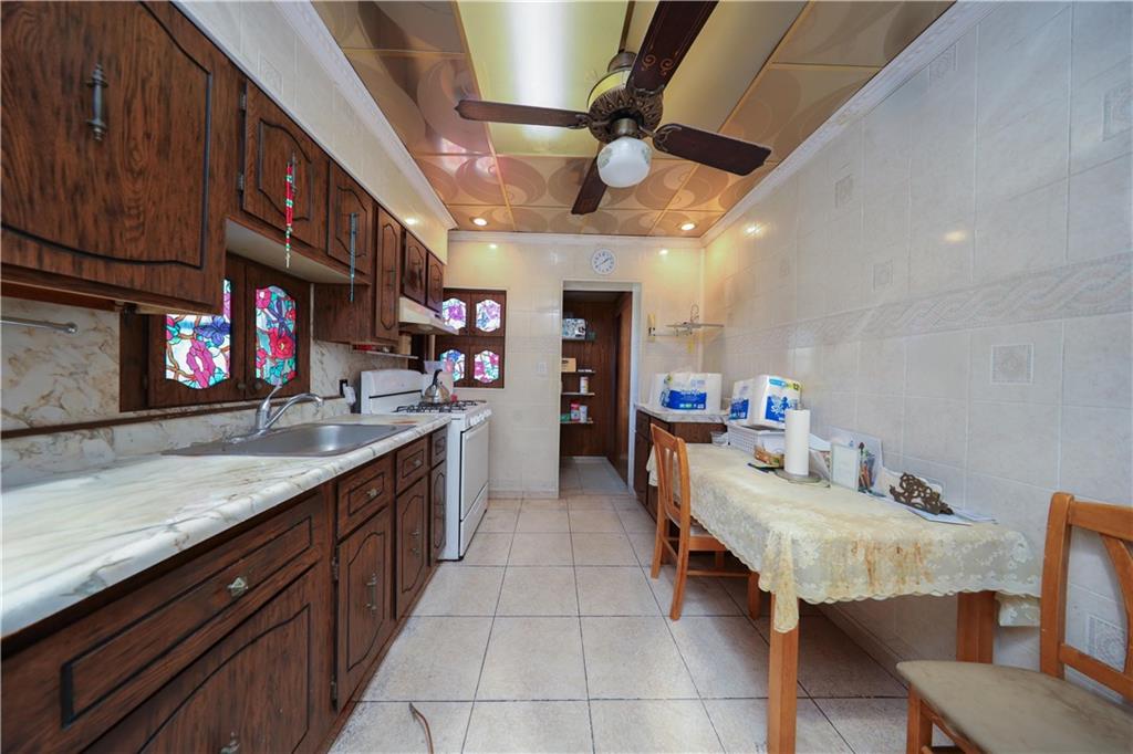 8669 15th Avenue, Brooklyn, New York, 11228 image 10