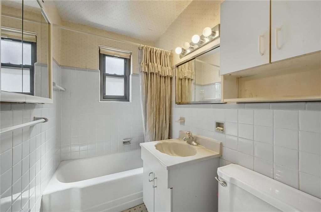 91-49 153rd Avenue 123, Howard Beach, New York, 11414 image 16
