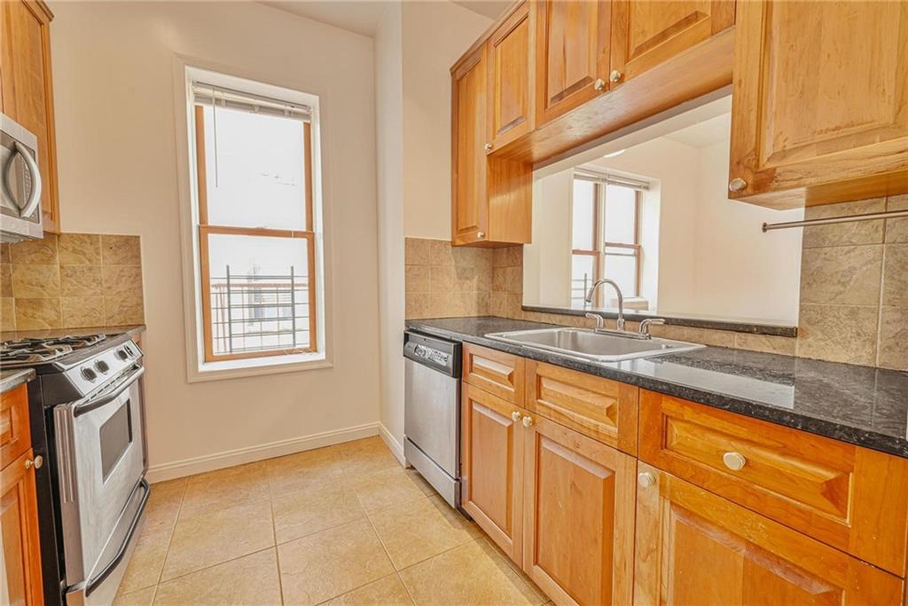 145 Prospect Park 4D, Brooklyn, New York, 11215 image 6