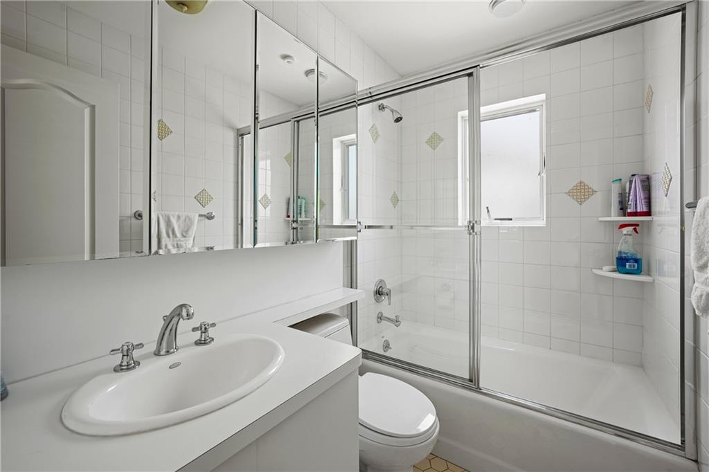 961 East 7th Street, Brooklyn, New York, 11230 image 18