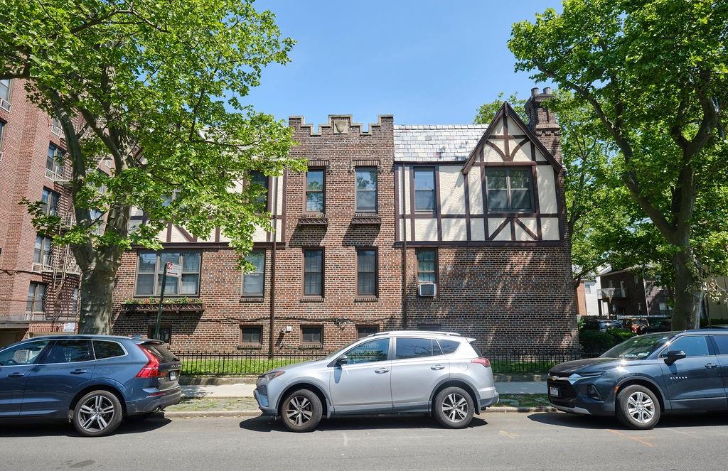49 70th Street, Brooklyn, New York, 11209 image 40