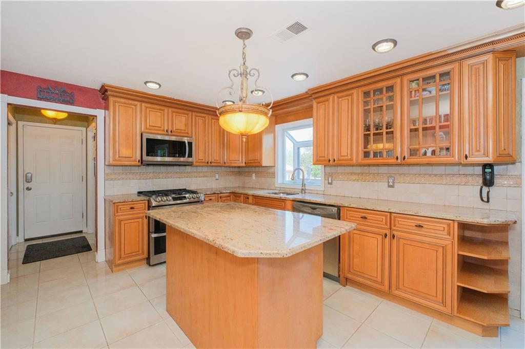 5 Haywood Street, Staten  Island, New York, 10307 image 11