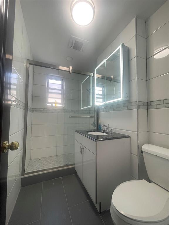 582 Bay Ridge Avenue, Brooklyn, New York, 11220 image 6