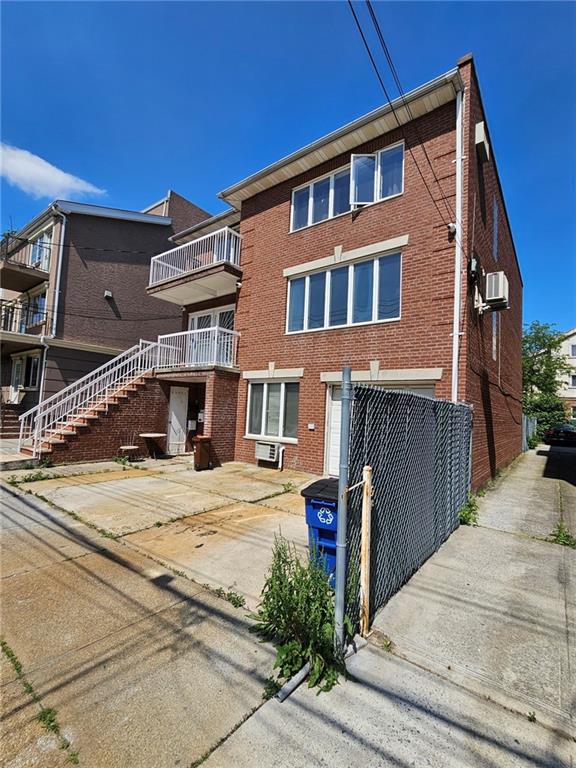 2839 Ford Street Image 2