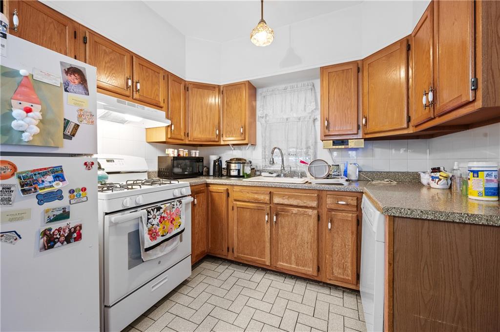 1347 East 57th Street, Brooklyn, New York, 11234 image 6
