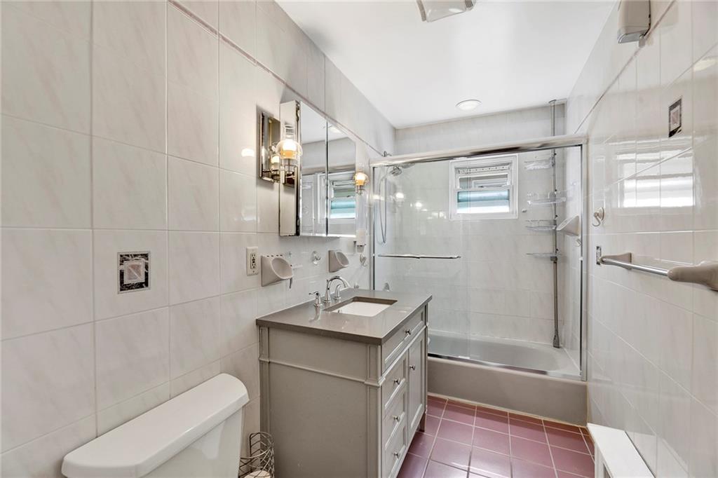 219 90th Street, Brooklyn, New York, 11209 image 17